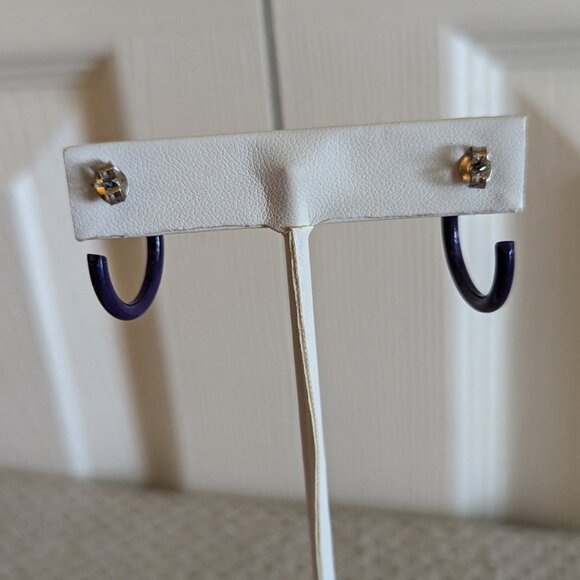 Small Dark Purple Lightweight Hoop Earrings NWOT - Picture 2 of 2